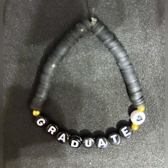 Graduate (High School) Heishi Bracelet - Picture 5 of 7